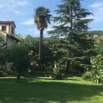 Della Stua Oda ve Kahvaltı 3*